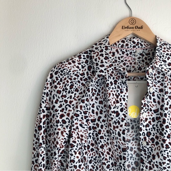 Boden size 4R Leopard Print Cotton Button Up Dress Shirt - Picture 3 of 8